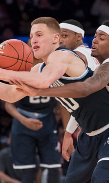 Villanova back to No. 1 in AP poll, leapfrogging Kansas